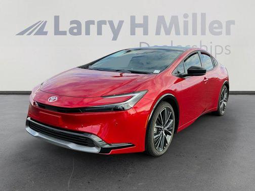 2025 Toyota Prius XLE