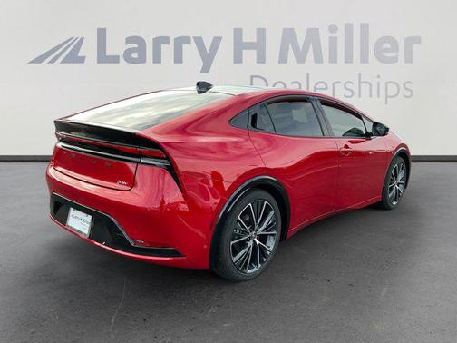 2025 Toyota Prius XLE