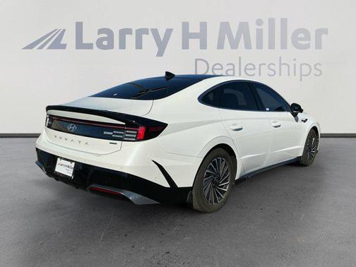 2024 Hyundai SONATA Hybrid Limited