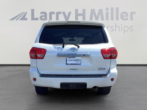 2011 Toyota Sequoia Platinum