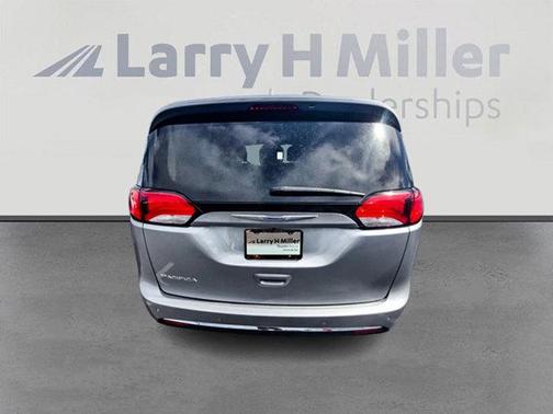 2018 Chrysler Pacifica Touring-L