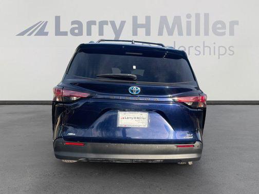 2021 Toyota Sienna XLE 7 Passenger