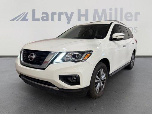 2020 Nissan Pathfinder SL