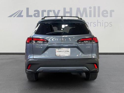 2025 Toyota Corolla Cross XLE