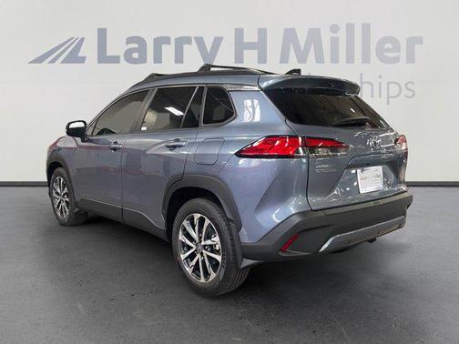2025 Toyota Corolla Cross XLE