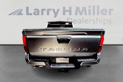 2025 Toyota Tacoma TRD PreRunner 4WD