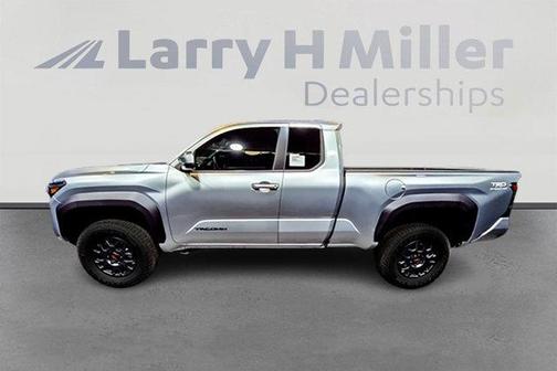 2025 Toyota Tacoma TRD PreRunner 4WD