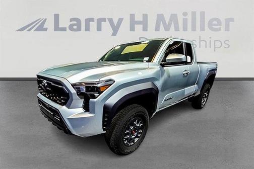 2025 Toyota Tacoma TRD PreRunner 4WD