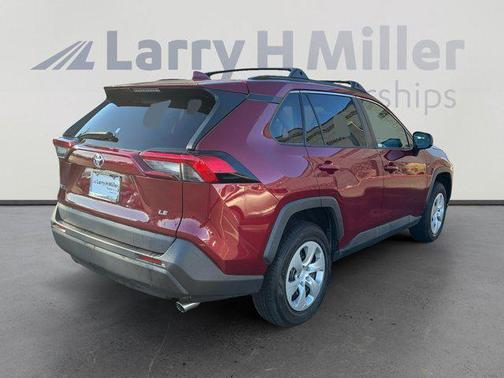 2021 Toyota RAV4 LE