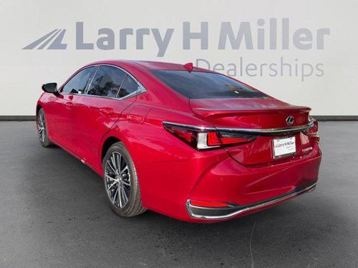 2024 Lexus ES 300h Base