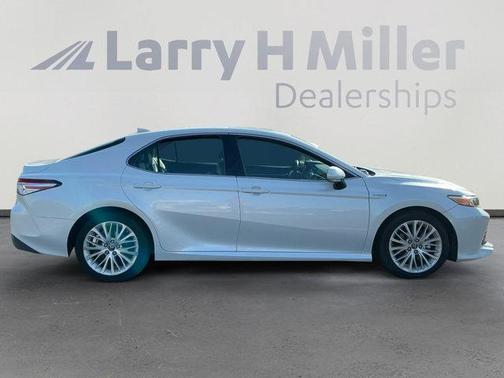 2018 Toyota Camry Hybrid XLE