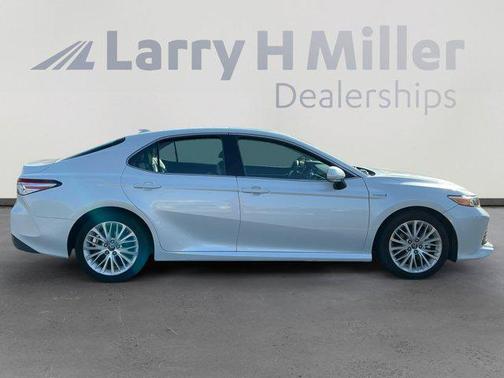 2018 Toyota Camry Hybrid XLE