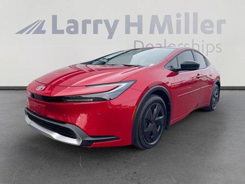 2026 Toyota Prius Plug-In Hybrid SE