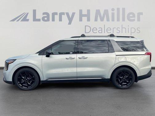 2025 Kia Carnival SX