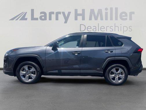 2022 Toyota RAV4 Hybrid LE