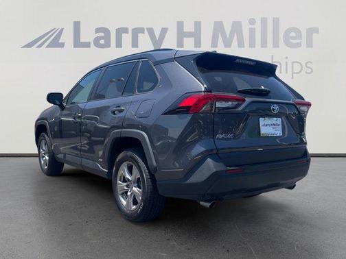 2022 Toyota RAV4 Hybrid LE