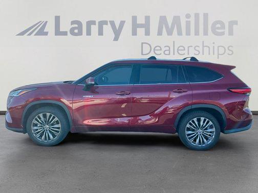 2021 Toyota Highlander Hybrid Platinum