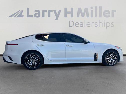 2022 Kia Stinger GT-Line