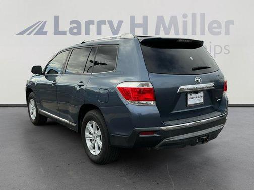 2013 Toyota Highlander SE
