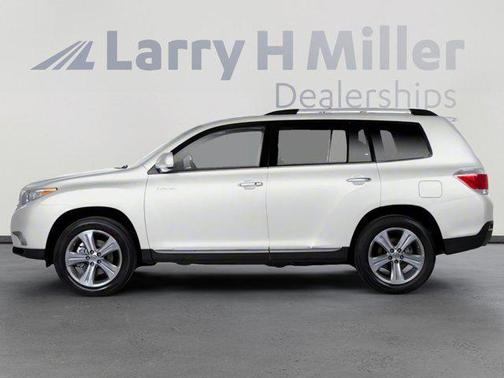 2013 Toyota Highlander SE