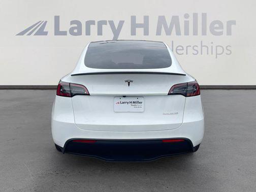 2025 Tesla Model Y Performance
