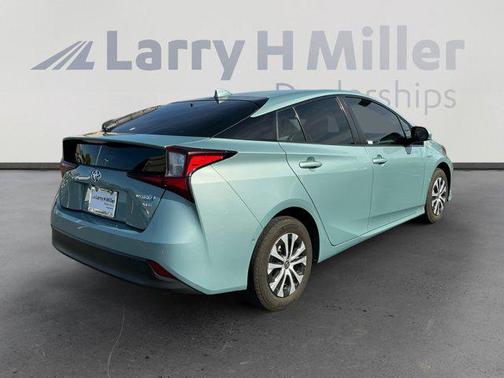 2020 Toyota Prius XLE