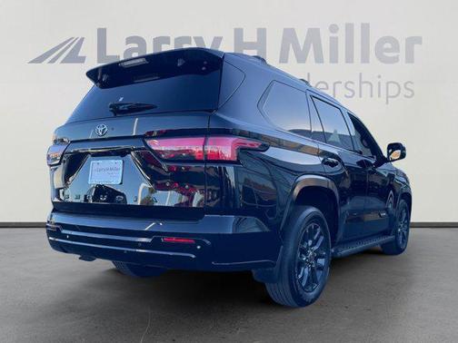 2023 Toyota Sequoia Platinum