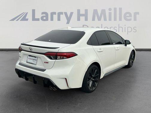 Wind Chill Pearl 2024 Toyota Corolla XSE