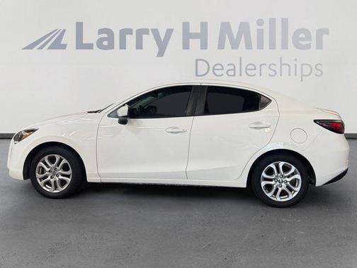 2016 Scion iA Base