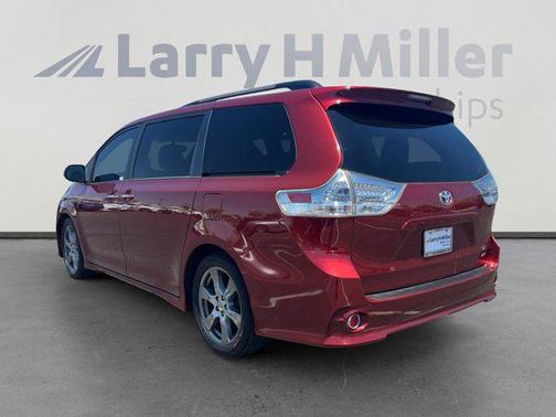 2017 Toyota Sienna SE