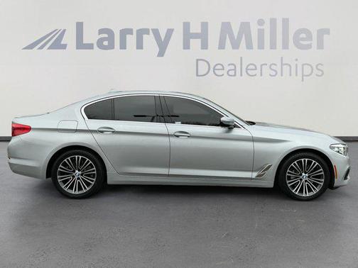 2019 BMW 530 i