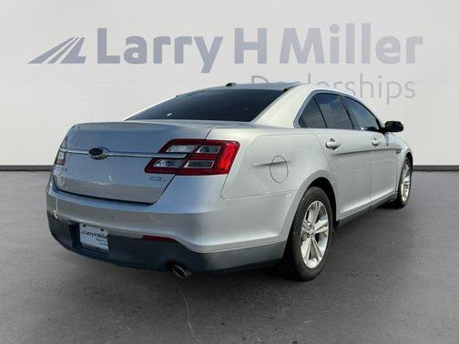 2016 Ford Taurus SEL