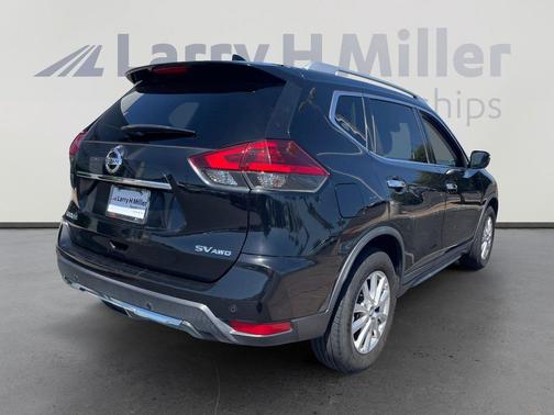 Magnetic Black Pearl 2020 Nissan Rogue SV