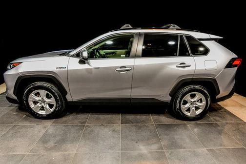 2019 Toyota RAV4 Hybrid XLE