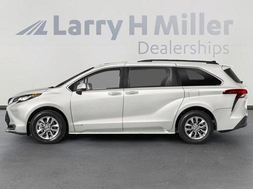 2021 Toyota Sienna XLE 7 Passenger