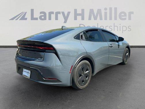 2023 Toyota Prius LE