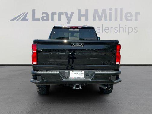 Black 2024 Chevrolet Silverado 2500 High Country