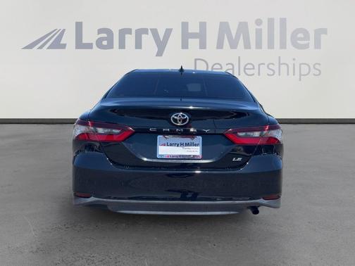 Midnight Black Metallic 2022 Toyota Camry LE