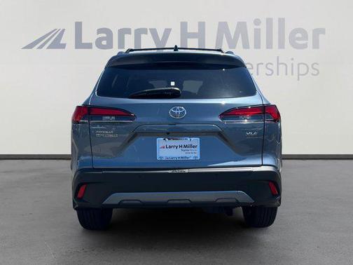 2025 Toyota Corolla Cross XLE