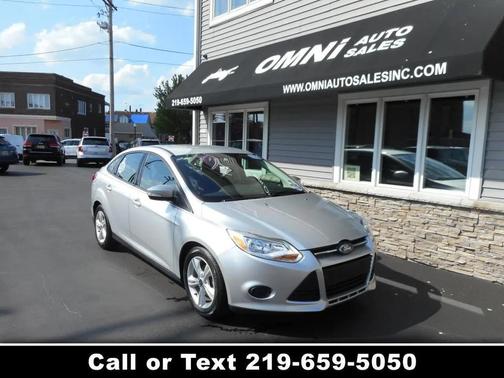 Ingot Silver 2014 Ford Focus SE