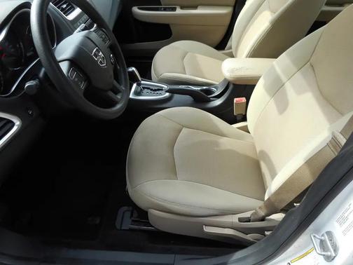 2012 Dodge Avenger SE