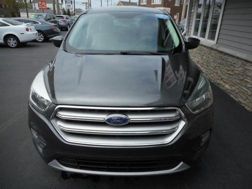 Magnetic Metallic 2017 Ford Escape SE