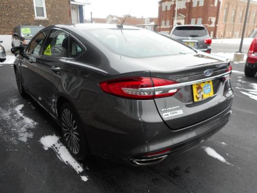2017 Ford Fusion SE