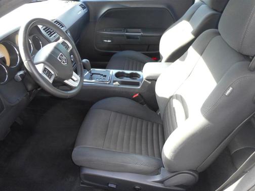 2014 Dodge Challenger SXT