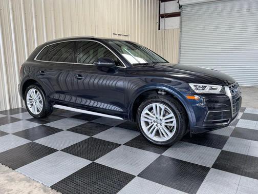 Blue 2018 Audi Q5 2.0T Tech Premium