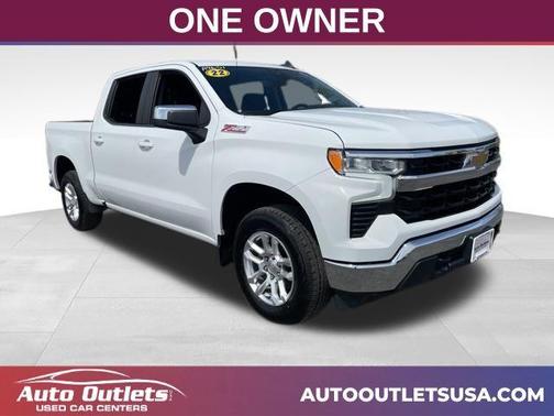 Summit White 2022 Chevrolet Silverado 1500 LT