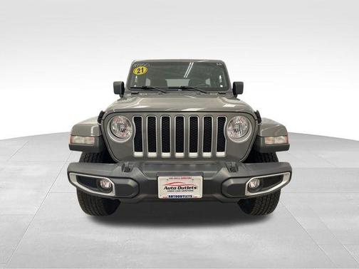 Sting Gray Clearcoat 2021 Jeep Wrangler Unlimited Sahara