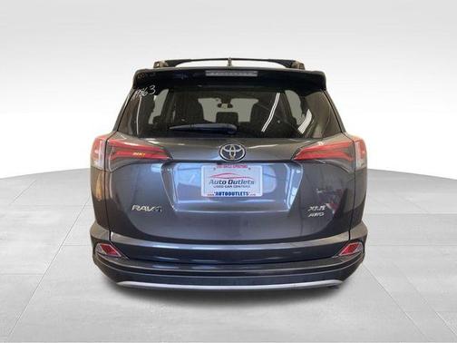 Magnetic Gray Metallic 2018 Toyota RAV4 XLE