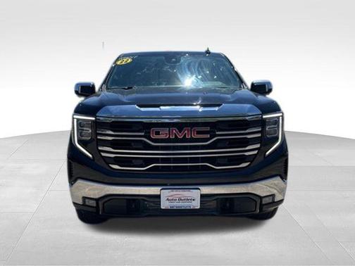 Onyx Black 2022 GMC Sierra 1500 SLT