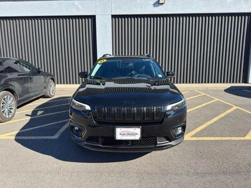 2023 Jeep Cherokee Altitude Lux